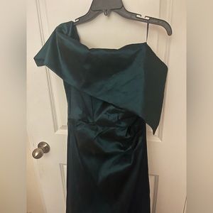 off the shoulder long dark green VINCE CAMUTO